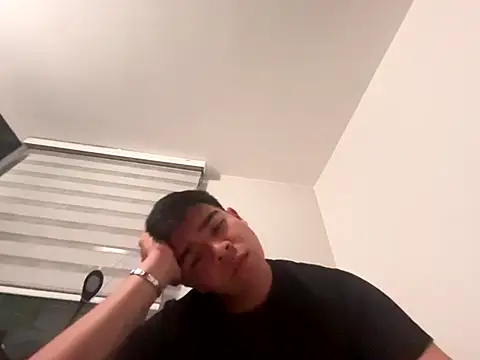 Offlove online show from 12-22-25, 02:30