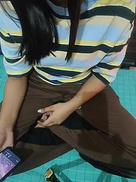 Snapshot of geetanjali_singh chatting on 02-15-26, 02:03 geetanjali singh online show from 02-15-26, 02:03