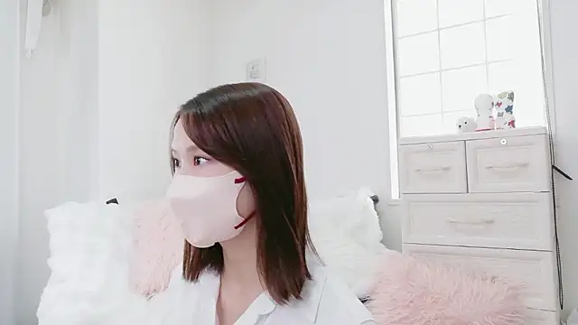 Snapshot of Erika_1222 chatting on 01-11-26, 05:23 Erika 1222 online show from 01-11-26, 05:23