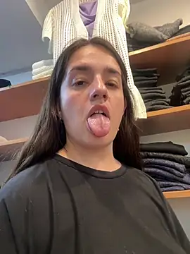 Snapshot of lele202526 chatting on 03-12-26, 07:09 lele202526 online show from 03-12-26, 07:09