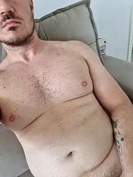 Snapshot of rubaoeu chatting on 01-18-26, 05:39 rubaoeu online show from 01-18-26, 05:39