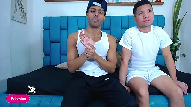 Interracial Snow Bunny online show from 04-13-26, 09:20