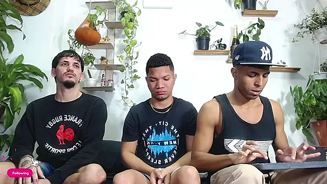 Interracial Snow Bunny online show from 04-21-26, 06:23