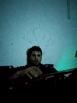 Snapshot of Bosik23 chatting on 02-12-26, 01:33 Bosik23 online show from 02-12-26, 01:33