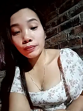 Snapshot of yeutinh00 chatting on 01-08-26, 11:45 yeutinh00 online show from 01-08-26, 11:45