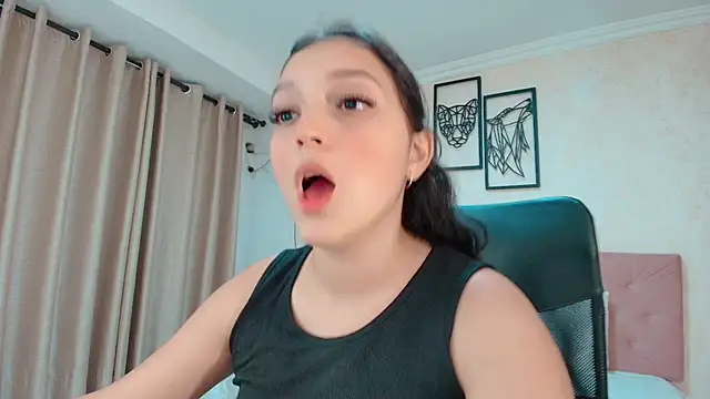 littlemolly walcott online show from 07-06-26, 12:51