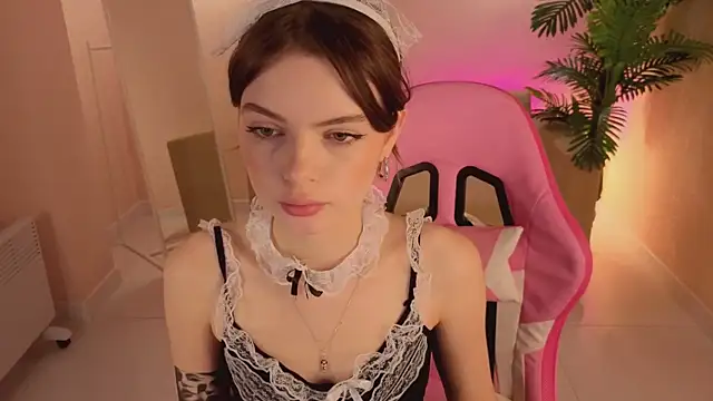 Snapshot of Ellya_me chatting on 02-16-26, 08:43 Ellya me online show from 02-16-26, 08:43