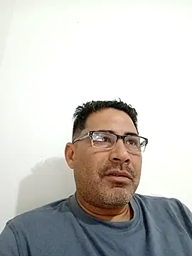 Snapshot of Piscis46 chatting on 02-13-26, 12:23 Piscis46 online show from 02-13-26, 12:23