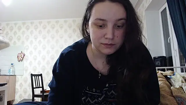 Snapshot of AmazingAllice chatting on 02-11-26, 03:39 AmazingAllice online show from 02-11-26, 03:39