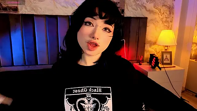 Snapshot of Sienna_Desiree chatting on 05-06-26, 01:05 Sienna Desiree online show from 05-06-26, 01:05
