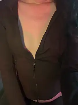 Annaluvv online show from 04-26-26, 07:55