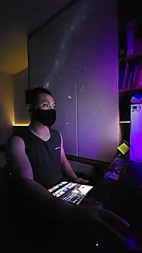 OnlyHand9x online show from 03-25-26, 04:46