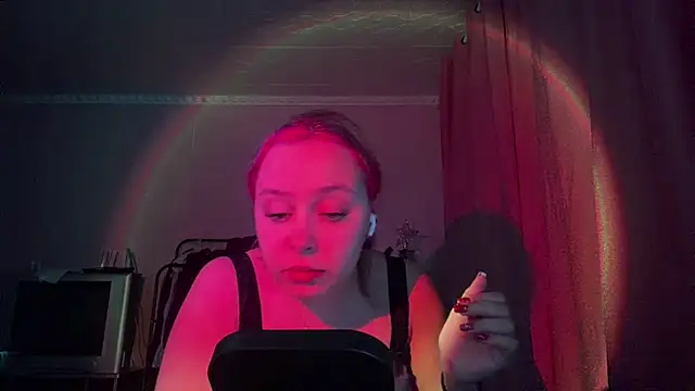 Snapshot of ZoraDearmon chatting on 01-07-26, 09:17 ZoraDearmon online show from 01-07-26, 09:17