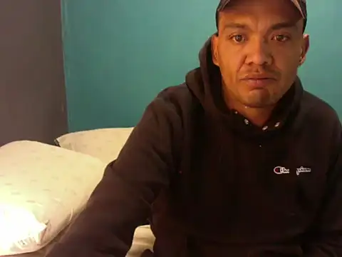 latinomoreno95 online show from 01-09-26, 05:26