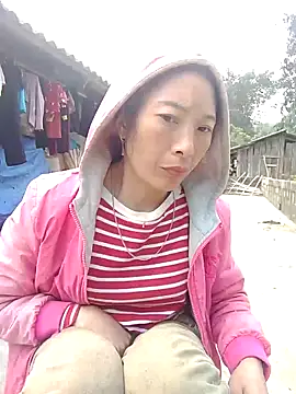 Snapshot of muamua99 chatting on 01-11-26, 05:12 muamua99 online show from 01-11-26, 05:12