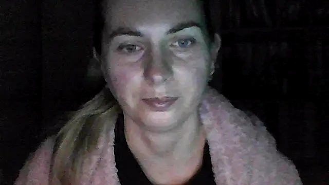 Snapshot of VikiLove765 chatting on 01-09-26, 12:02 VikiLove765 online show from 01-09-26, 12:02