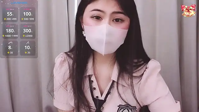 Snapshot of 1-Emma-1 chatting on 01-08-26, 05:54 1-Emma-1 online show from 01-08-26, 05:54