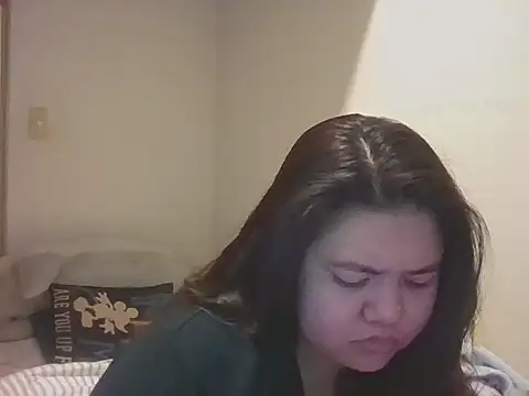 Snapshot of Allie_143 chatting on 01-06-26, 08:51 Allie 143 online show from 01-06-26, 08:51