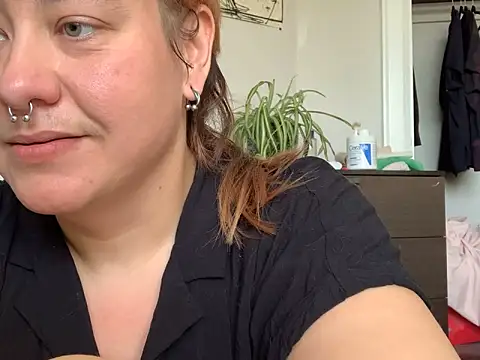 Snapshot of NymphoBuzi chatting on 02-04-26, 08:25 NymphoBuzi online show from 02-04-26, 08:25