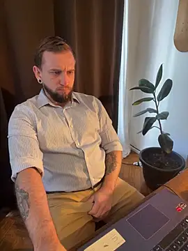 Snapshot of Chubandchaser chatting on 02-24-26, 12:58 Chubandchaser online show from 02-24-26, 12:58