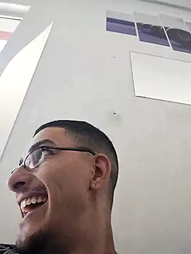 Fefe2805 online show from 04-15-26, 06:48