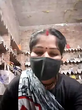 Snapshot of Sapna_ravat chatting on 02-21-26, 02:51 Sapna ravat online show from 02-21-26, 02:51