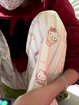 Snapshot of Aley-y chatting on 01-09-26, 01:30 Aley-y online show from 01-09-26, 01:30