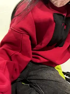 Snapshot of Aley-y chatting on 01-10-26, 01:51 Aley-y online show from 01-10-26, 01:51