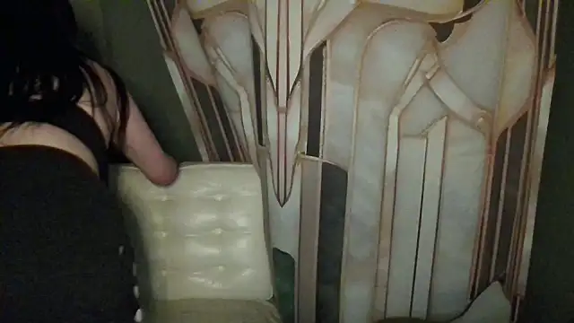 Snapshot of 2feral chatting on 04-06-26, 12:41 2feral online show from 04-06-26, 12:41