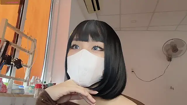 Tieu-May online show from 02-11-26, 04:28