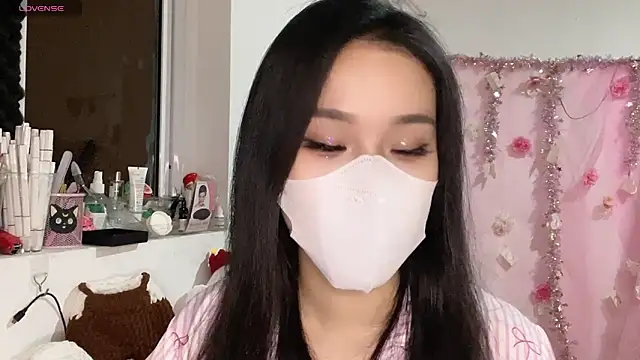 Tieu-May online show from 03-16-26, 09:30