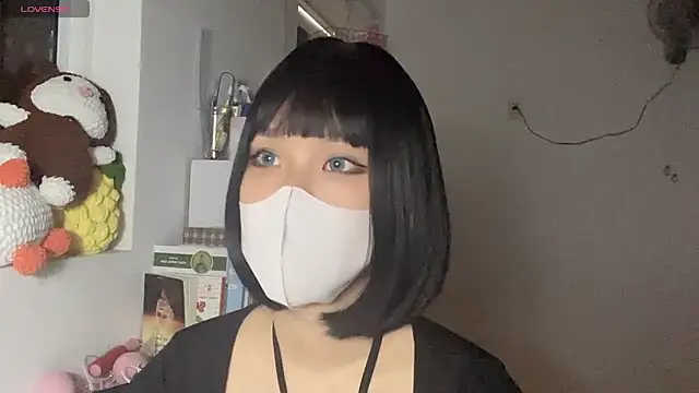 Tieu-May online show from 04-11-26, 07:45