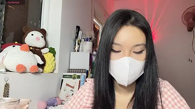 Tieu-May online show from 04-15-26, 08:54