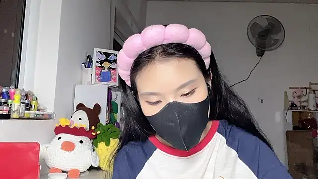 Snapshot of Tieu-May chatting on 05-06-26, 08:58 Tieu-May online show from 05-06-26, 08:58