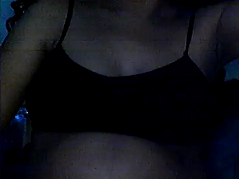 Snapshot of Kandysweety_2 chatting on 03-08-26, 11:58 Kandysweety 2 online show from 03-08-26, 11:58