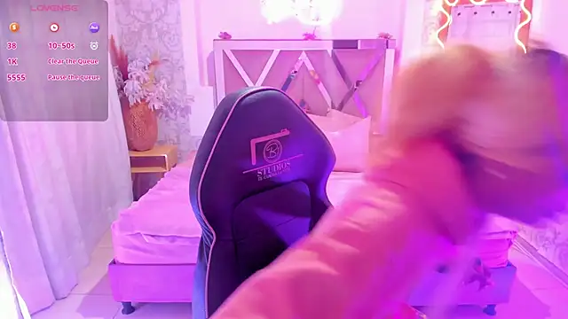 IRINA TAY1 online show from 04-19-26, 03:17