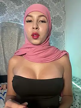 Snapshot of Shann_95 chatting on 02-14-26, 12:18 Shann 95 online show from 02-14-26, 12:18