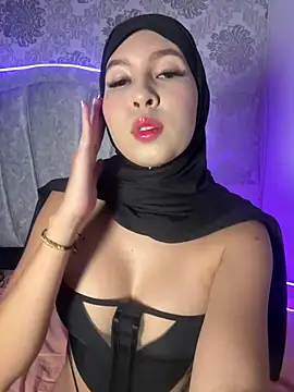 Snapshot of Shann_95 chatting on 03-04-26, 12:38 Shann 95 online show from 03-04-26, 12:38