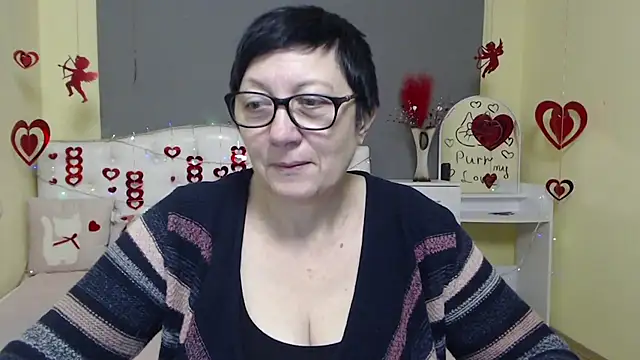 EmilyL0ve online show from 02-01-26, 06:23