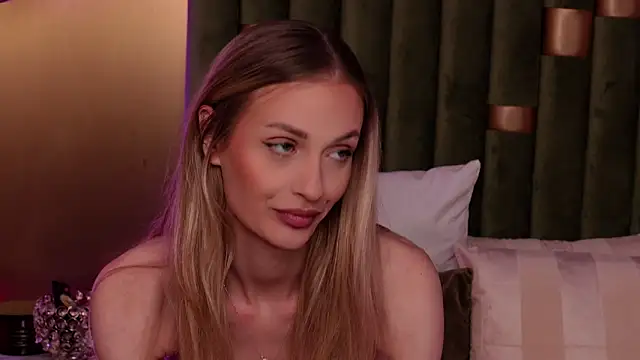 AmeliaAngel online show from 04-24-26, 07:00