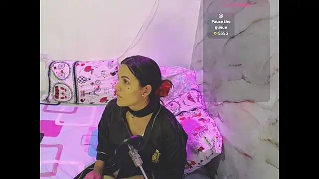 zaraluxx1 online show from 01-06-26, 12:25