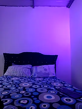 zaraluxx1 online show from 02-01-26, 05:55