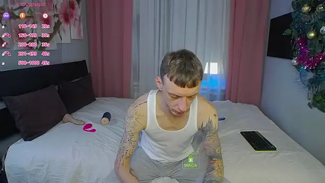 Snapshot of Jamie_Inked chatting on 01-17-26, 04:50 Jamie Inked online show from 01-17-26, 04:50