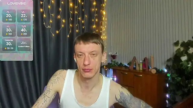 Snapshot of Jamie_Inked chatting on 02-05-26, 07:51 Jamie Inked online show from 02-05-26, 07:51