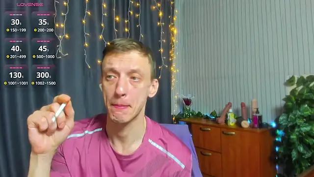 Snapshot of Jamie_Inked chatting on 02-18-26, 04:08 Jamie Inked online show from 02-18-26, 04:08