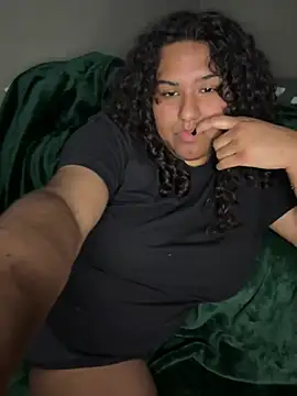 Angeliccreamyrican online show from 04-19-26, 10:45