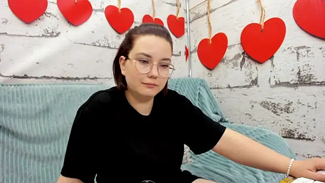 Sweetie Rozzy online show from 05-14-26, 01:45