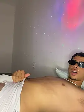 Snapshot of lzinho9153 chatting on 01-12-26, 12:49 lzinho9153 online show from 01-12-26, 12:49