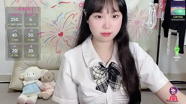xiaoguai99 online show from 06-14-26, 11:34