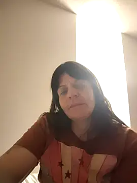 Snapshot of Petitegreeneyez69 chatting on 02-13-26, 10:33 Petitegreeneyez69 online show from 02-13-26, 10:33